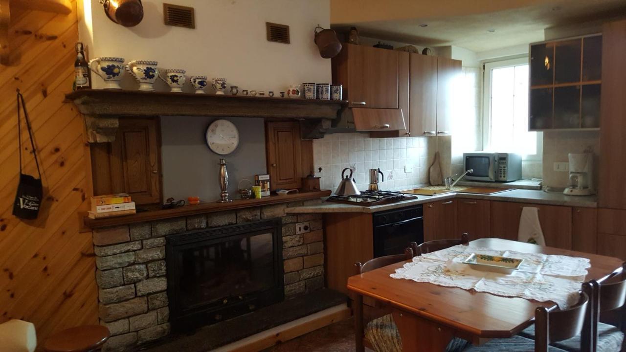 Casa Bizza Lägenhet Vercana Exteriör bild