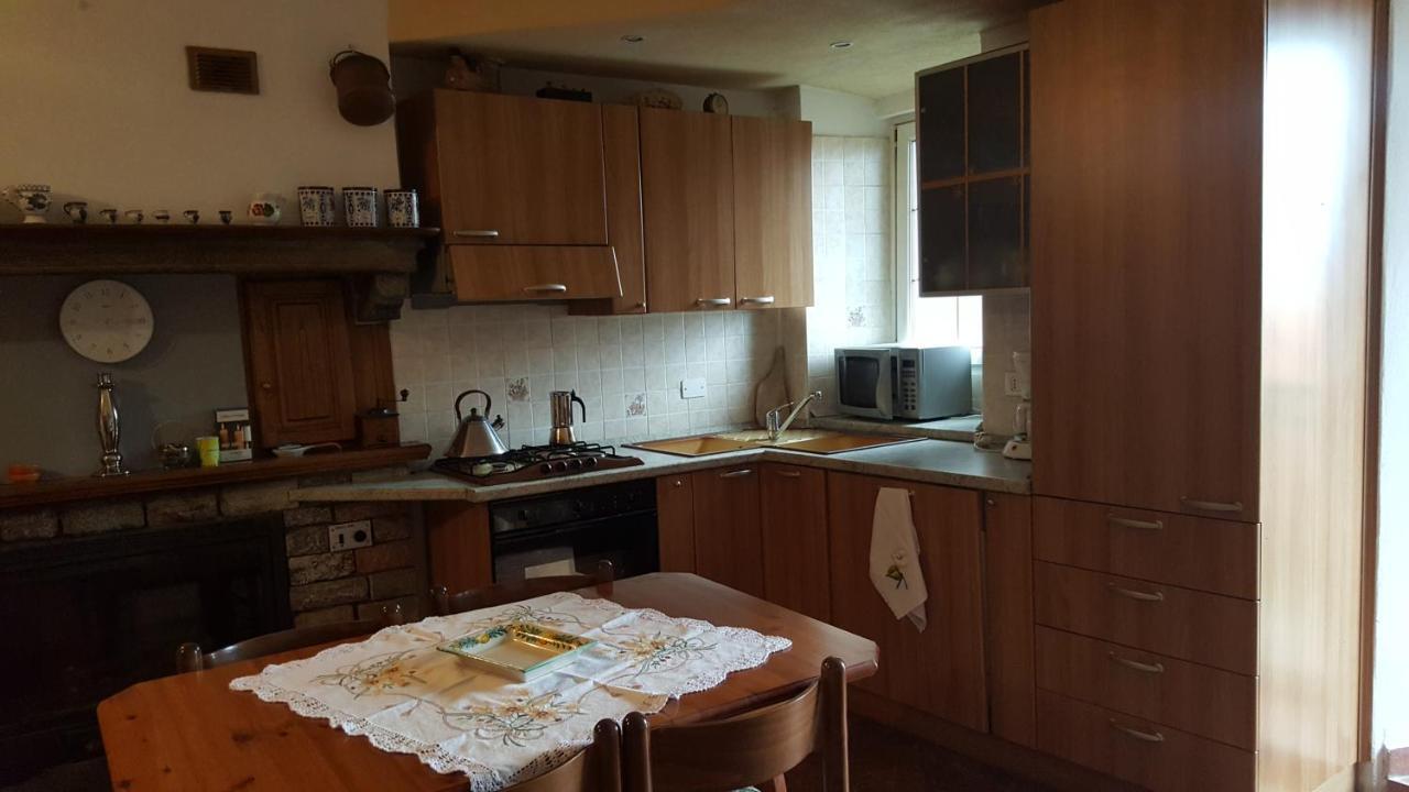 Casa Bizza Lägenhet Vercana Exteriör bild